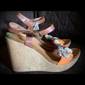 NWOT BIOSTEP LEATHER EMBELLISHED WEDGE SANDALS